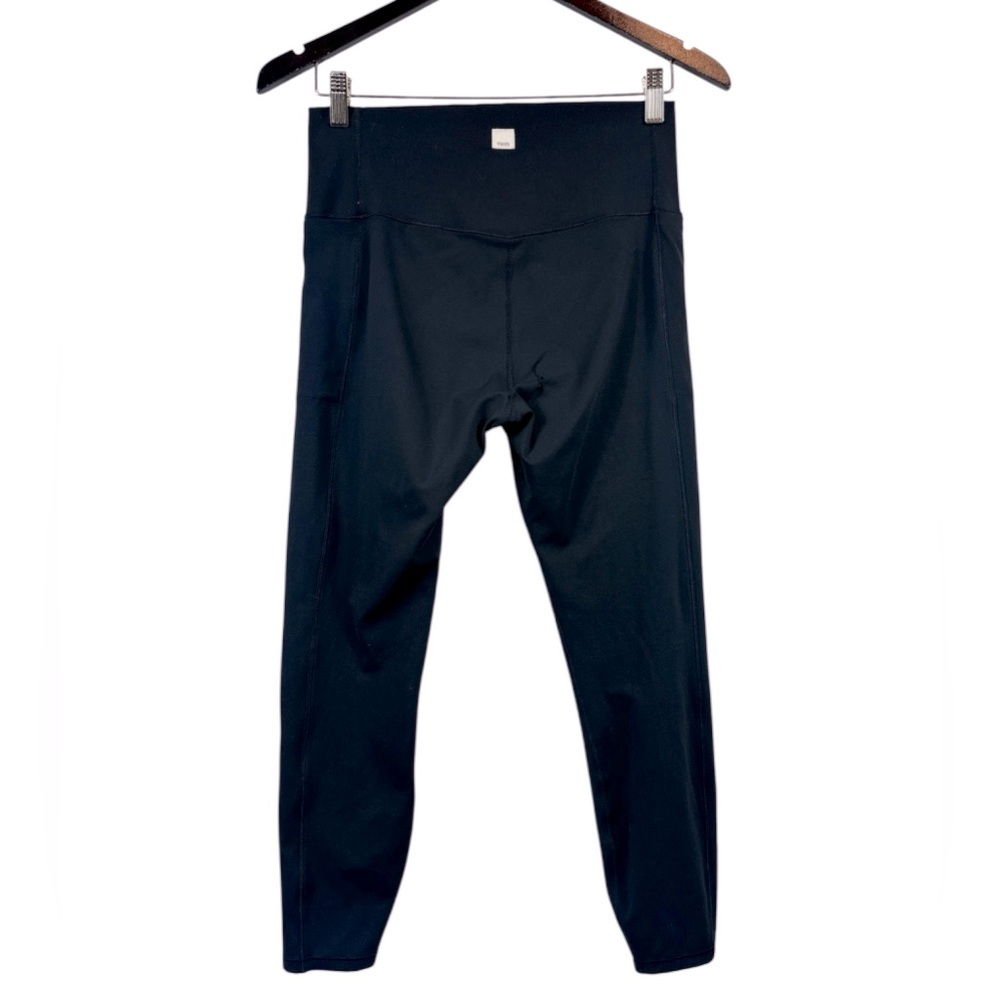 Vuori Women’s Classic Black Studio Pocket Leggings Short Inseam Size Large - Picture 4 of 14